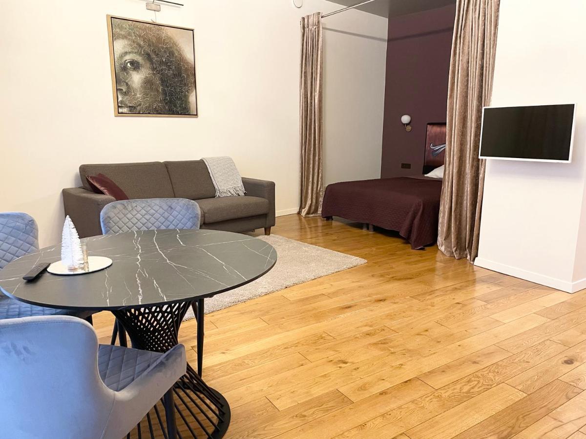 Апартаменты Subaciaus Studio In Old Town Вильнюс Экстерьер фото